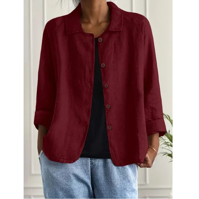 Lightweight Layer Top with Relaxed Fit and Classic Styling