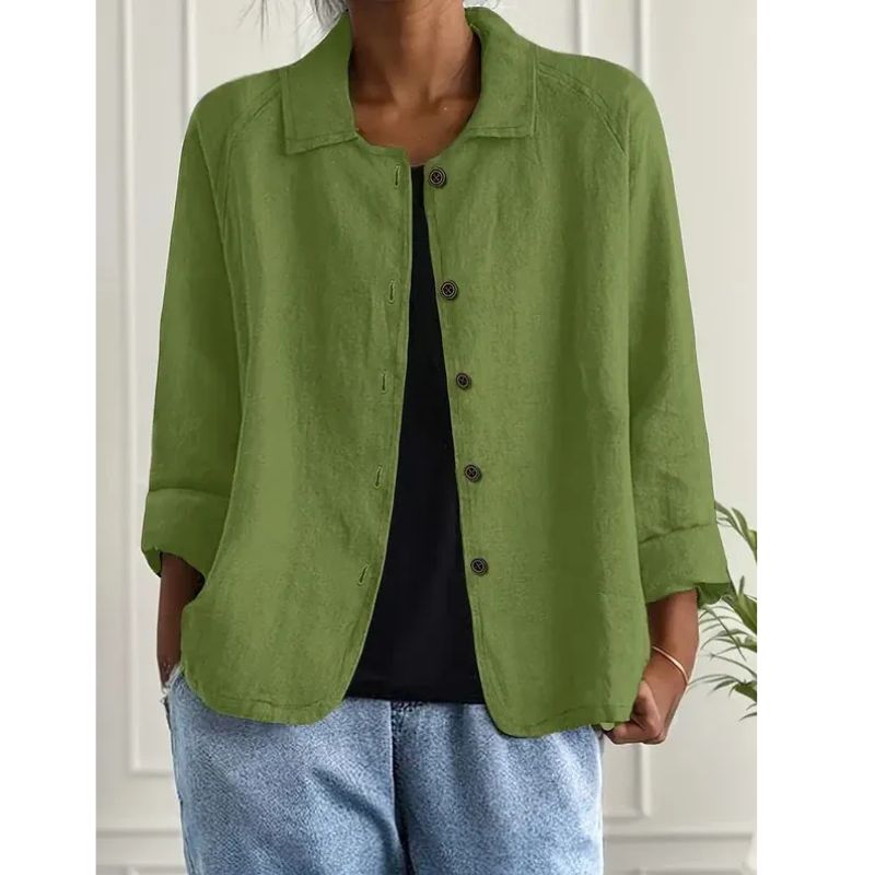 Lightweight Layer Top with Relaxed Fit and Classic Styling