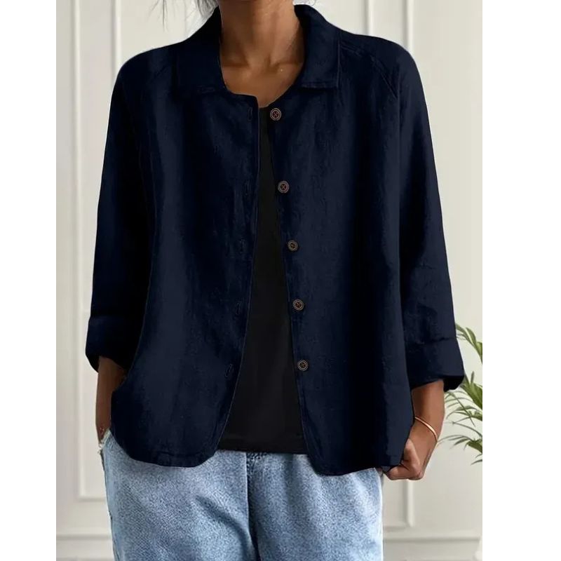 Lightweight Layer Top with Relaxed Fit and Classic Styling