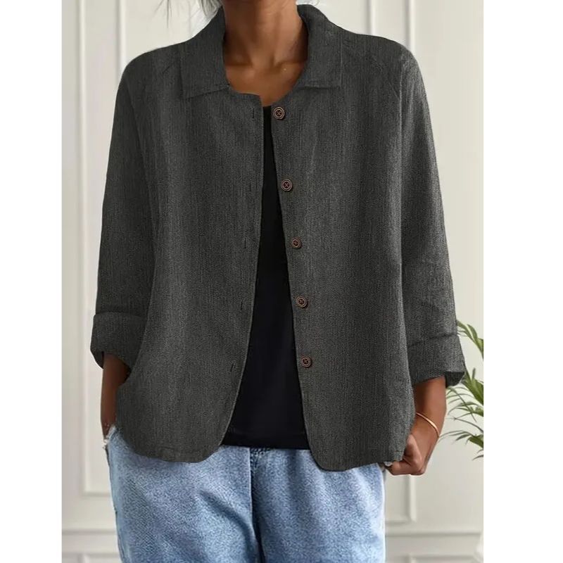 Lightweight Layer Top with Relaxed Fit and Classic Styling