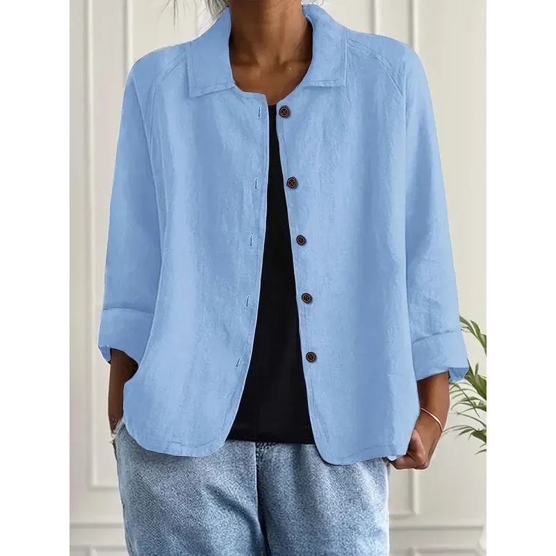 Lightweight Layer Top with Relaxed Fit and Classic Styling