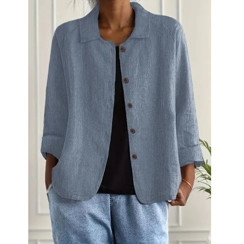 Lightweight Layer Top with Relaxed Fit and Classic Styling