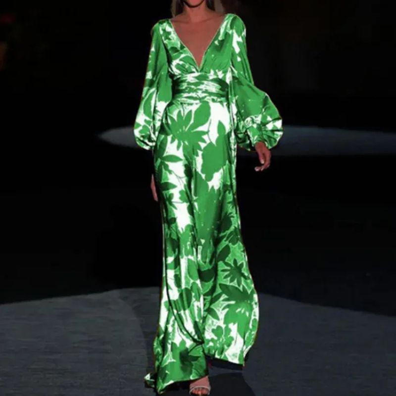 Flowy Maxi Dress with V-Neckline and Defined Waist, Versatile for Any Occasion