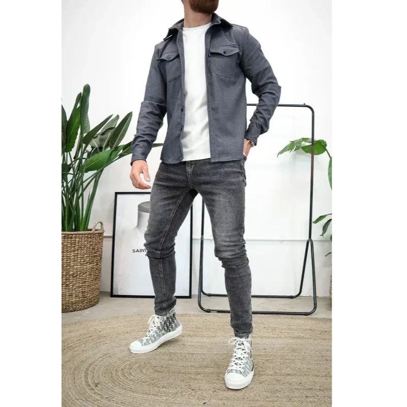 Casual Overshirt with Button Front and Chest Pockets, Modern Relaxed Fit
