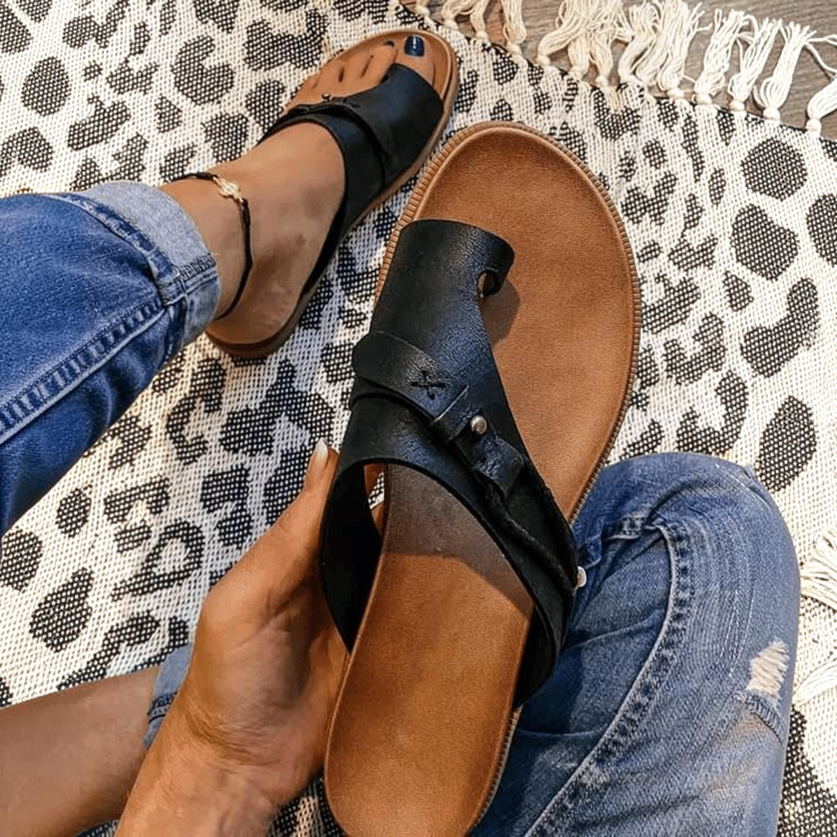Womens Toe Loop Sandals with Padded Footbed and Flexible Rubber Outsole, Slip on Flat