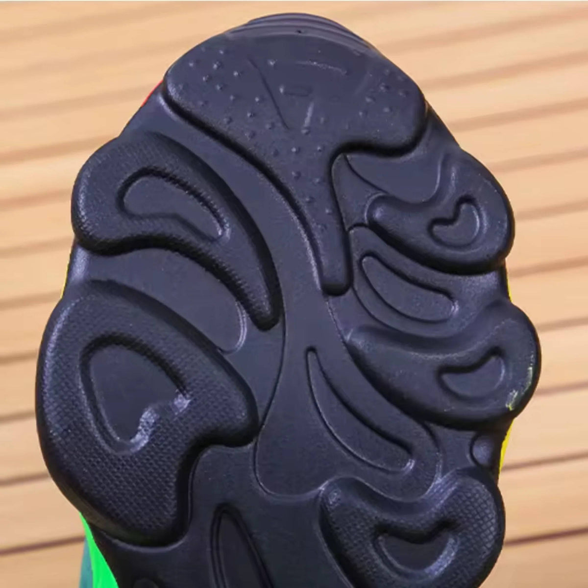 Walking Sneakers with Arch Support and Mesh Ventilation, Shock Absorbing Sole