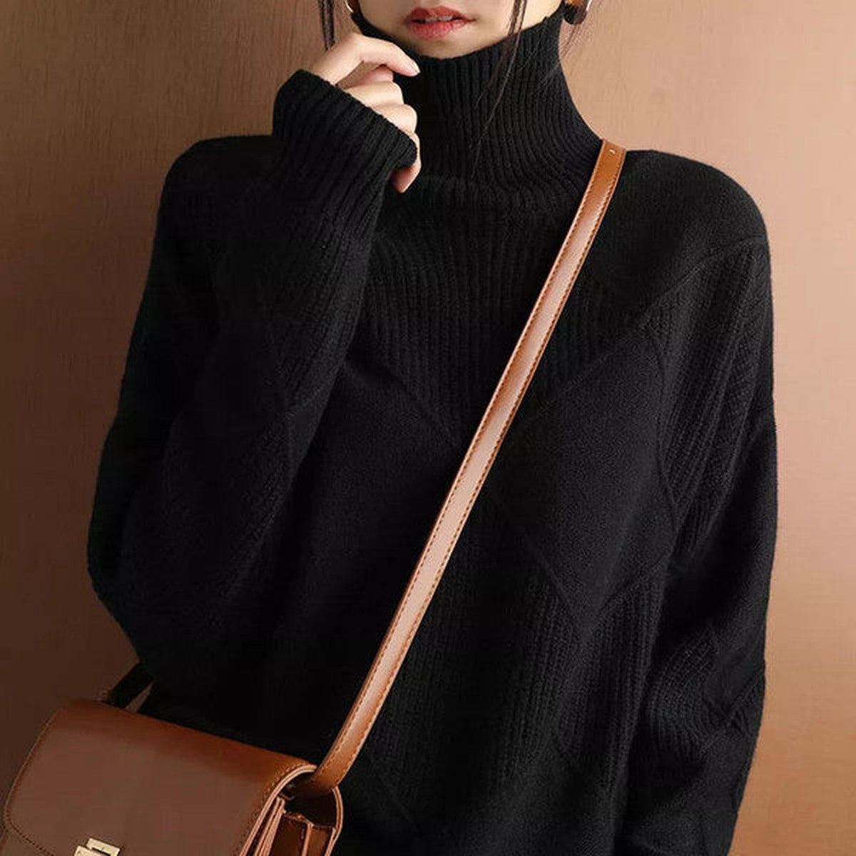 Women Long Sleeve Cashmere Knit Turtleneck Sweater with Ribbed Hem