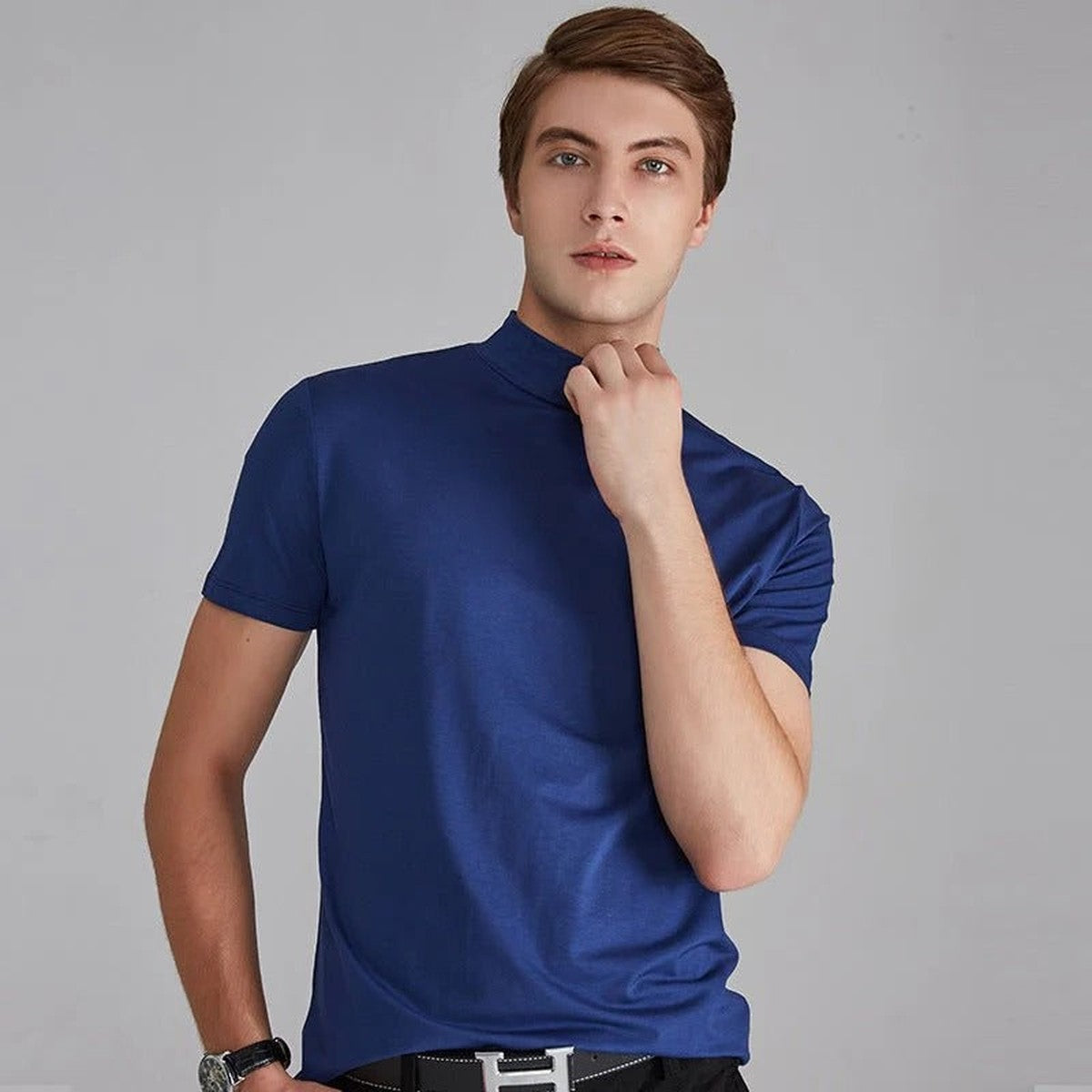 Men Short Sleeve Mock Neck T Shirt with Tailored Fit