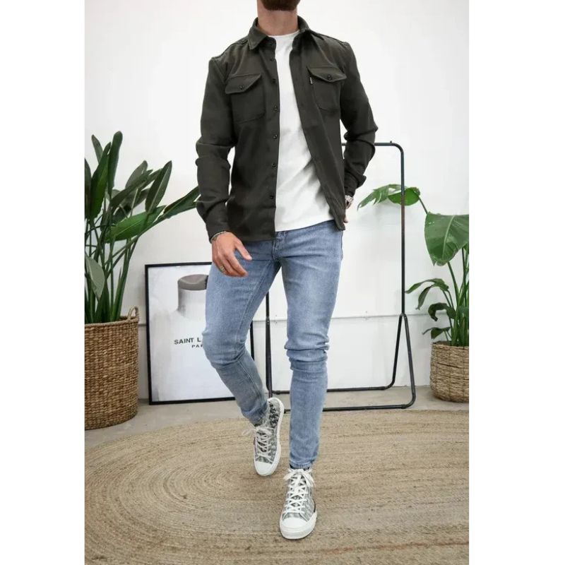 Casual Overshirt with Button Front and Chest Pockets, Modern Relaxed Fit