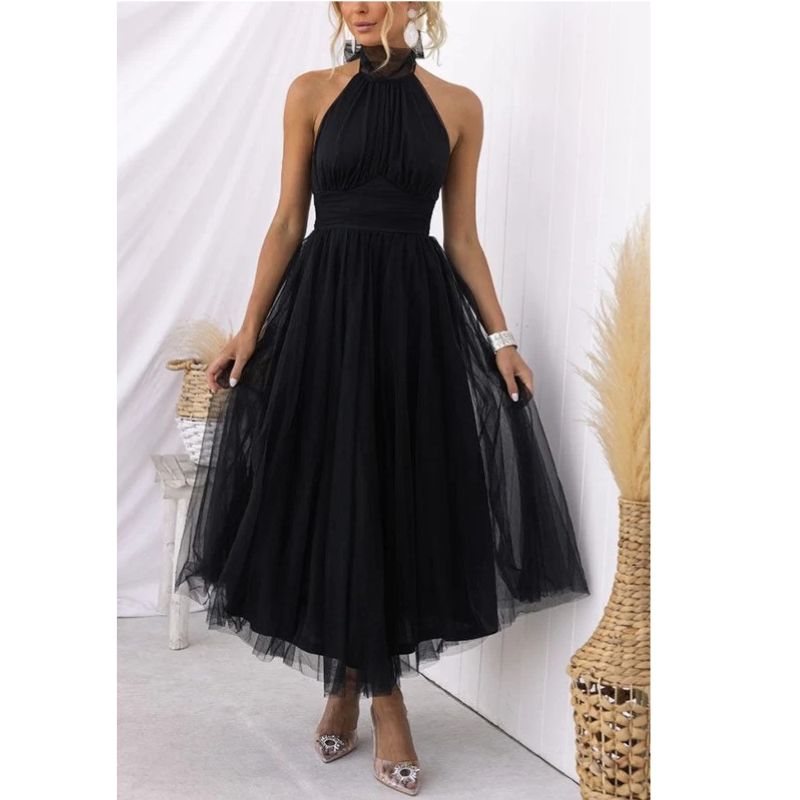 Halter Neck Formal Dress with Fitted Bodice and Flowing Skirt for Weddings