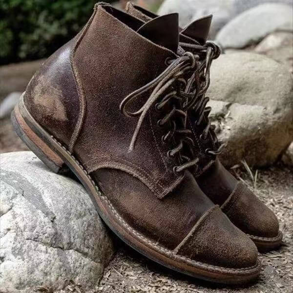 Mens Leather Winter Boots with Thermal Lining and Rubber Lug Sole, Lace-Up Fit