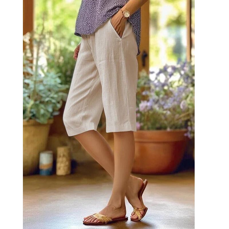 Relaxed Fit Summer Shorts with Adjustable Waist and Side Pockets