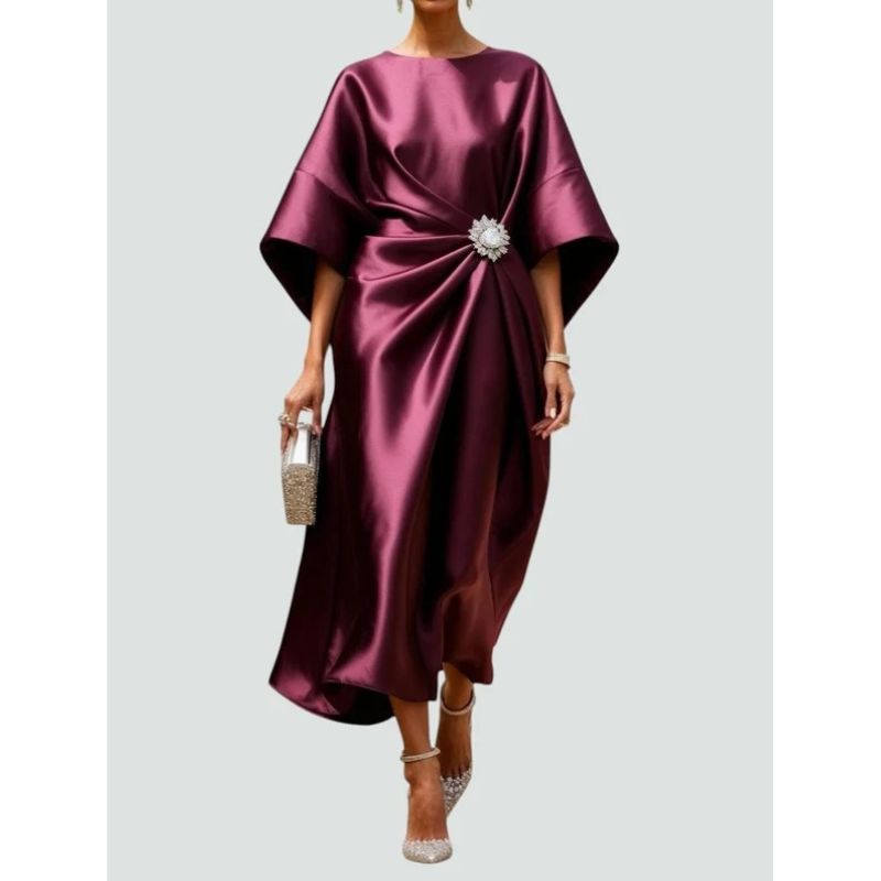 Formal Long Dress with Luminous Fabric and Sleeveless Design