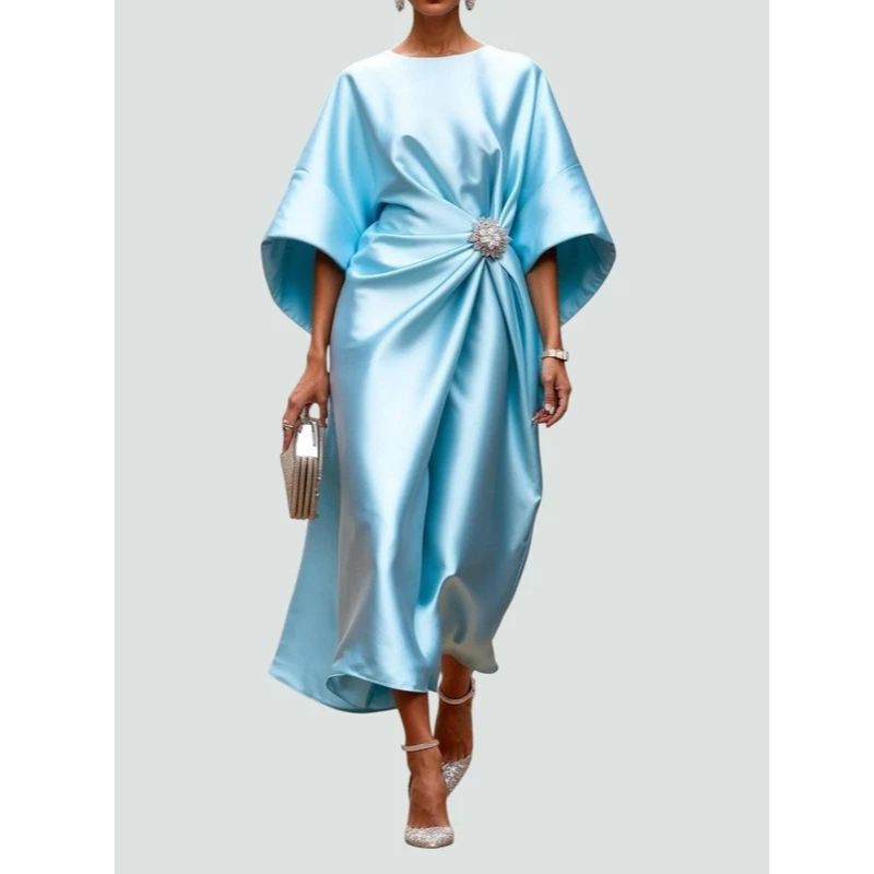Formal Long Dress with Luminous Fabric and Sleeveless Design