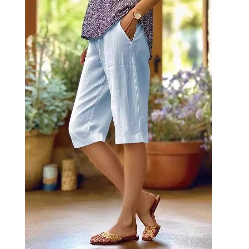 Relaxed Fit Summer Shorts with Adjustable Waist and Side Pockets