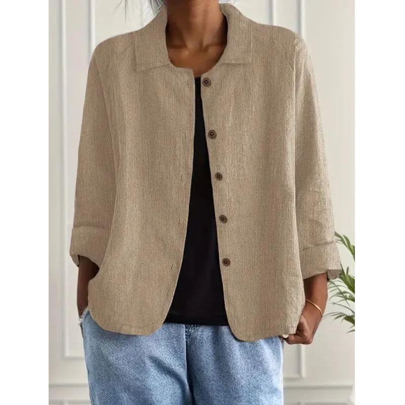 Lightweight Layer Top with Relaxed Fit and Classic Styling
