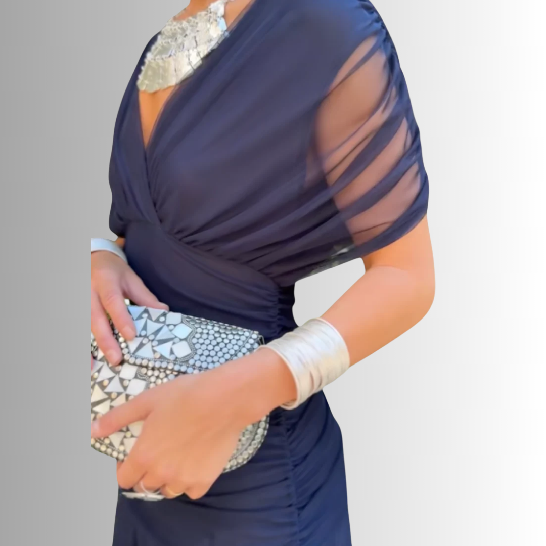 Maxi Dress with Bias-Inspired Panels and Soft Waist Shaping, Full-Length Lightweight Fabric