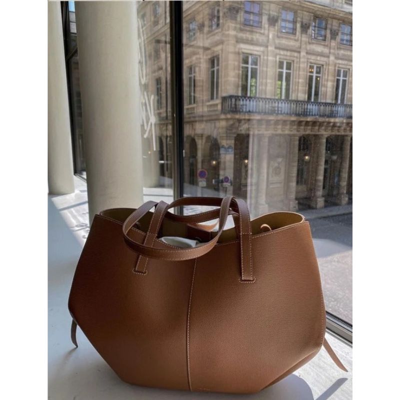 Structured Large Tote Bag with Shoulder Handles for Laptops and Work Essentials