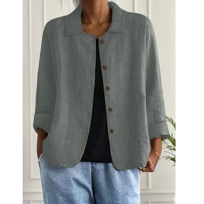 Lightweight Layer Top with Relaxed Fit and Classic Styling