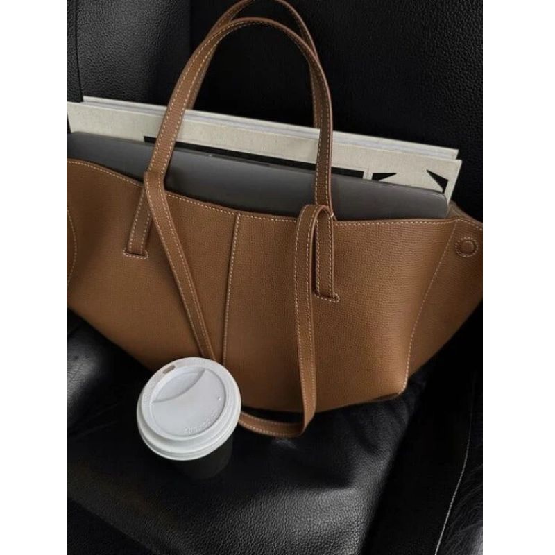 Structured Large Tote Bag with Shoulder Handles for Laptops and Work Essentials