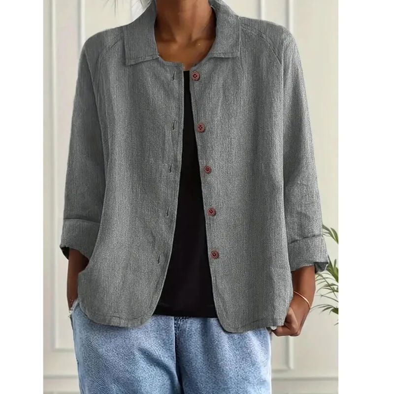 Lightweight Layer Top with Relaxed Fit and Classic Styling