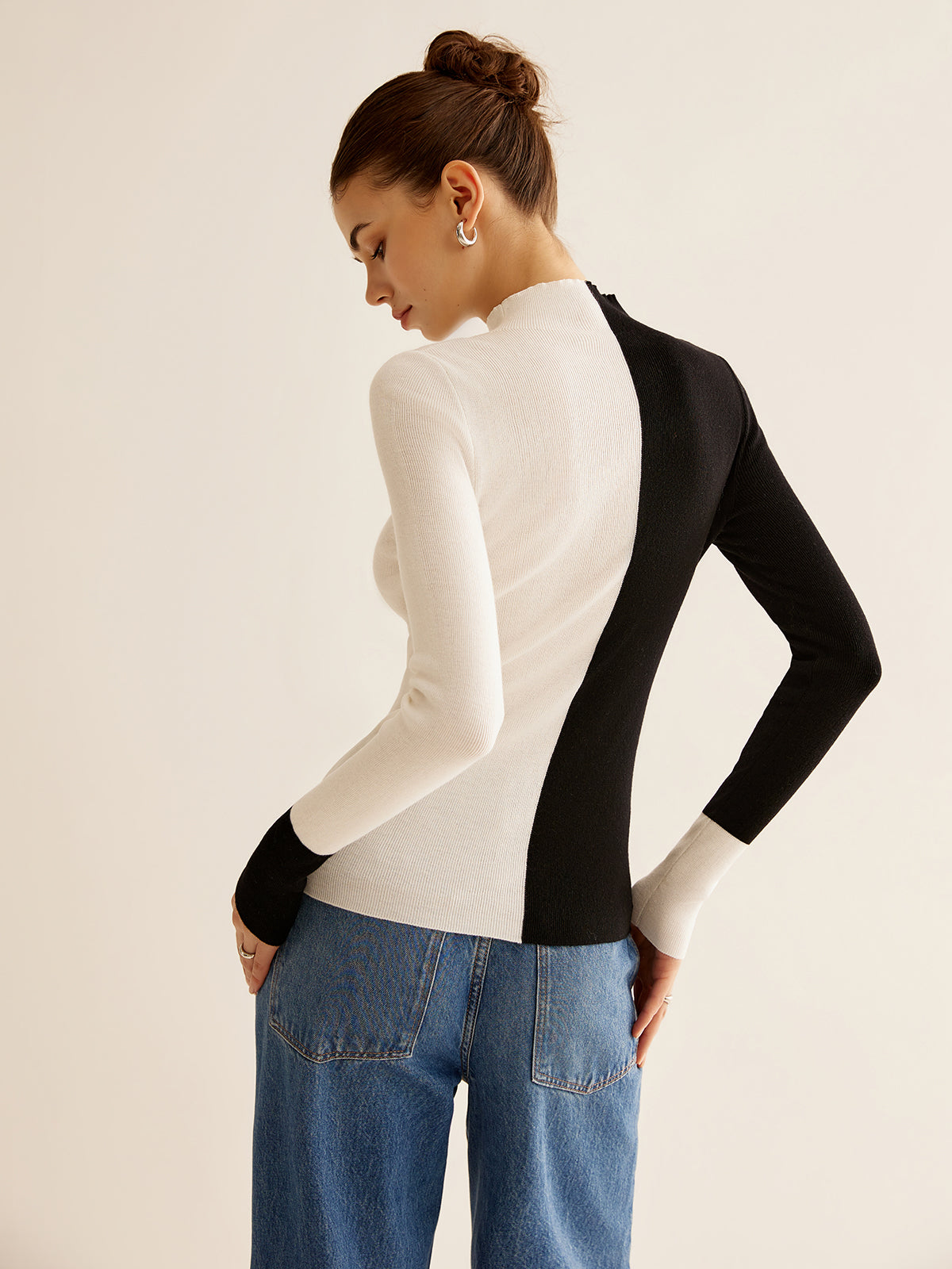 Slim Fit Knit Sweater with Medium Stretch and Wool Blend