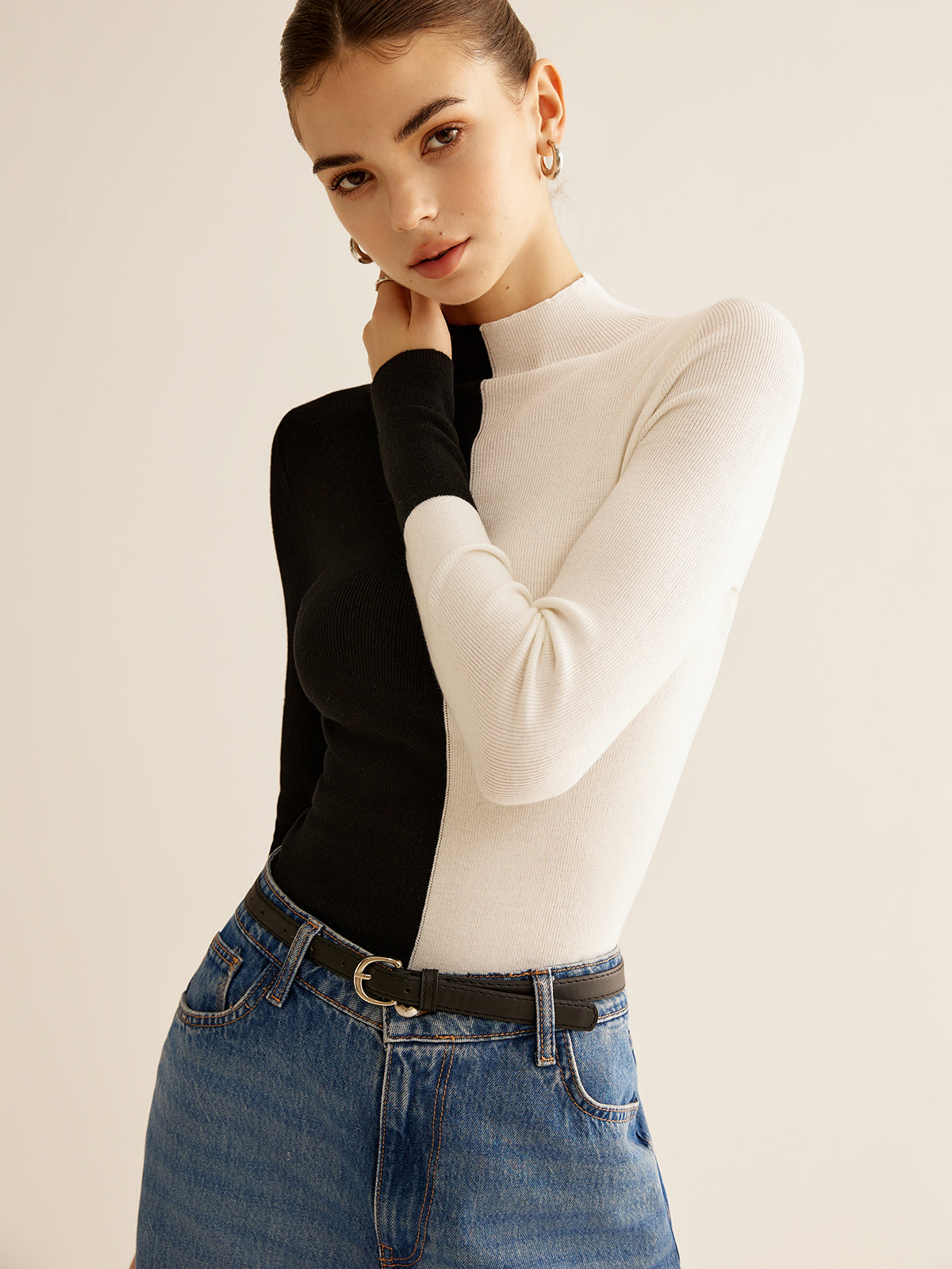 Slim Fit Knit Sweater with Medium Stretch and Wool Blend