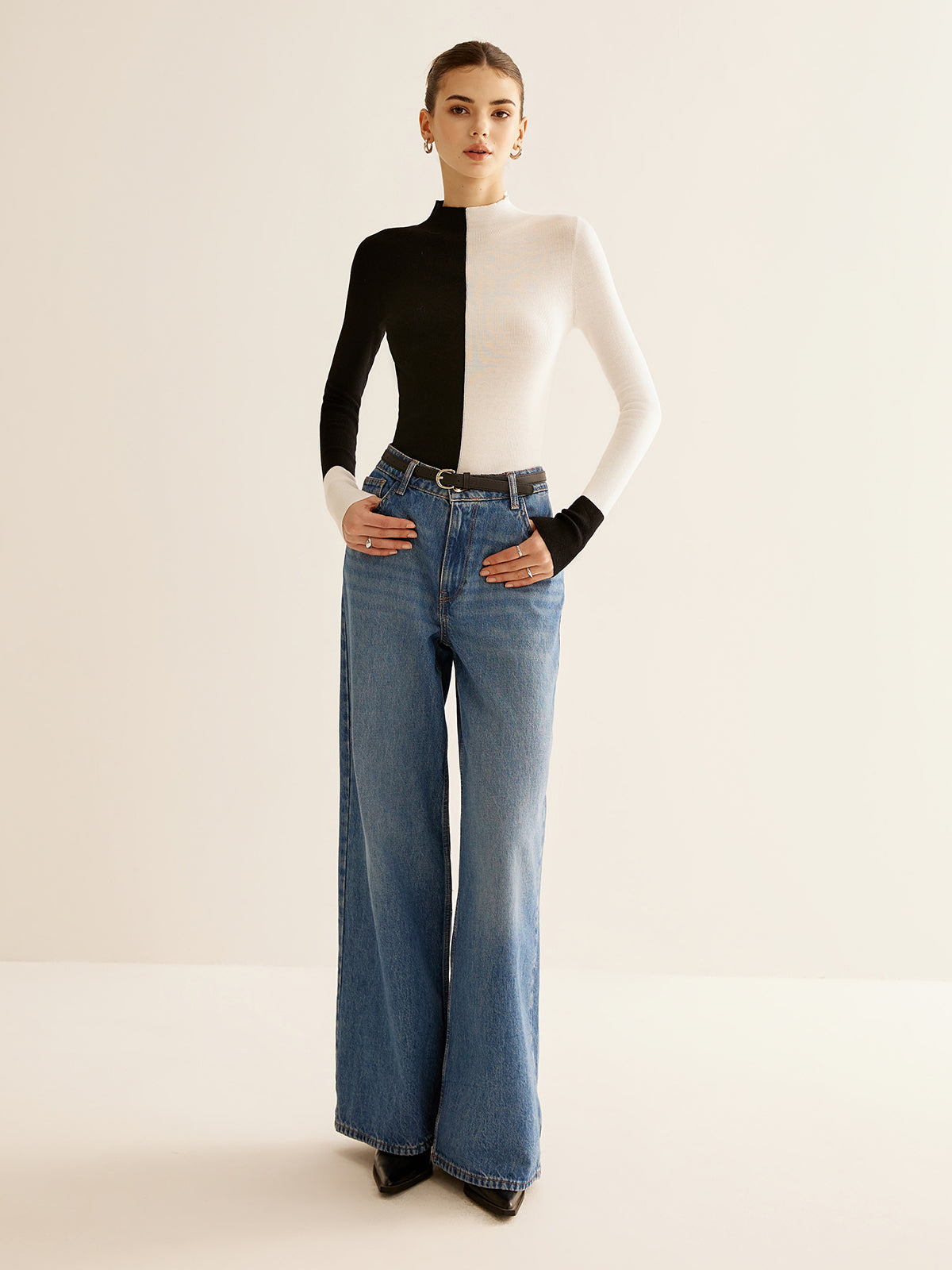 Slim Fit Knit Sweater with Medium Stretch and Wool Blend