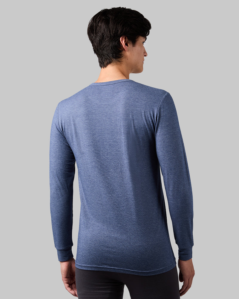 32 Degrees Marina Heather _ Men's Lightweight Baselayer Crew Top {model: Douglas is 6'2", wearing size M}{bottom}{right} {bottom}{right}