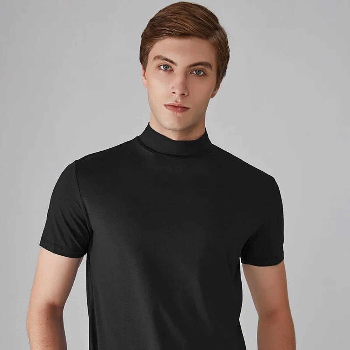 Men Short Sleeve Mock Neck T Shirt with Tailored Fit