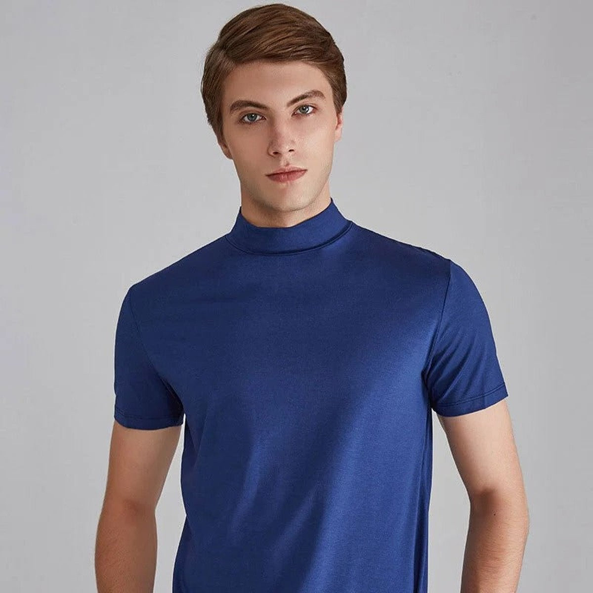 Men Short Sleeve Mock Neck T Shirt with Tailored Fit